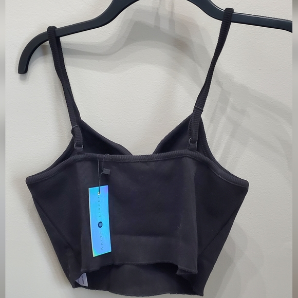 DAISY STREET BLACK RIBBED CROP TANK TOP - Picture 2 of 6